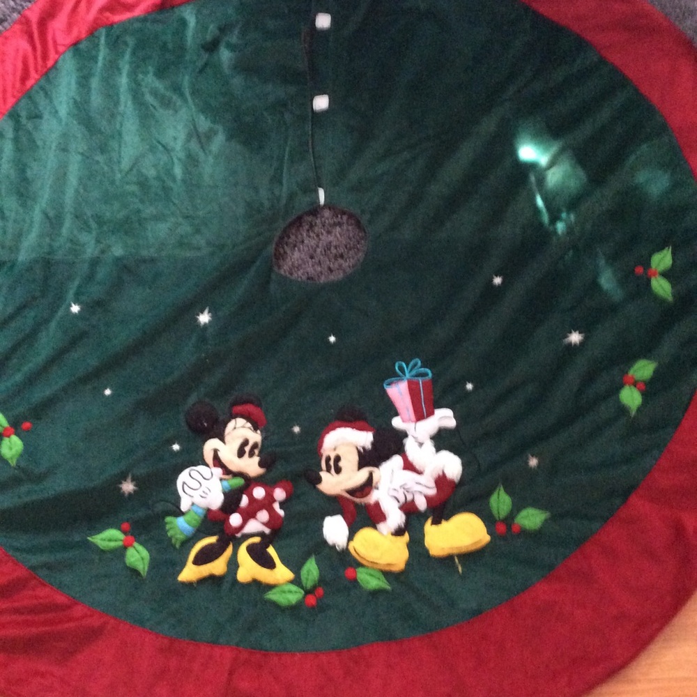Disney Christmas - Picture 2 of 2